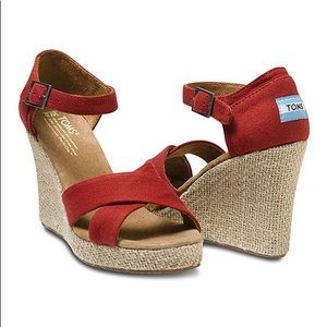 Toms Wedge Sandal Red Size 8.5